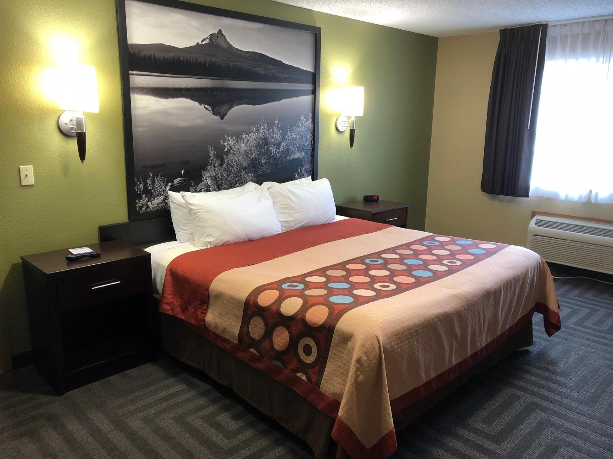 Super 8 By Wyndham Lagrande Otel La Grande Dış mekan fotoğraf