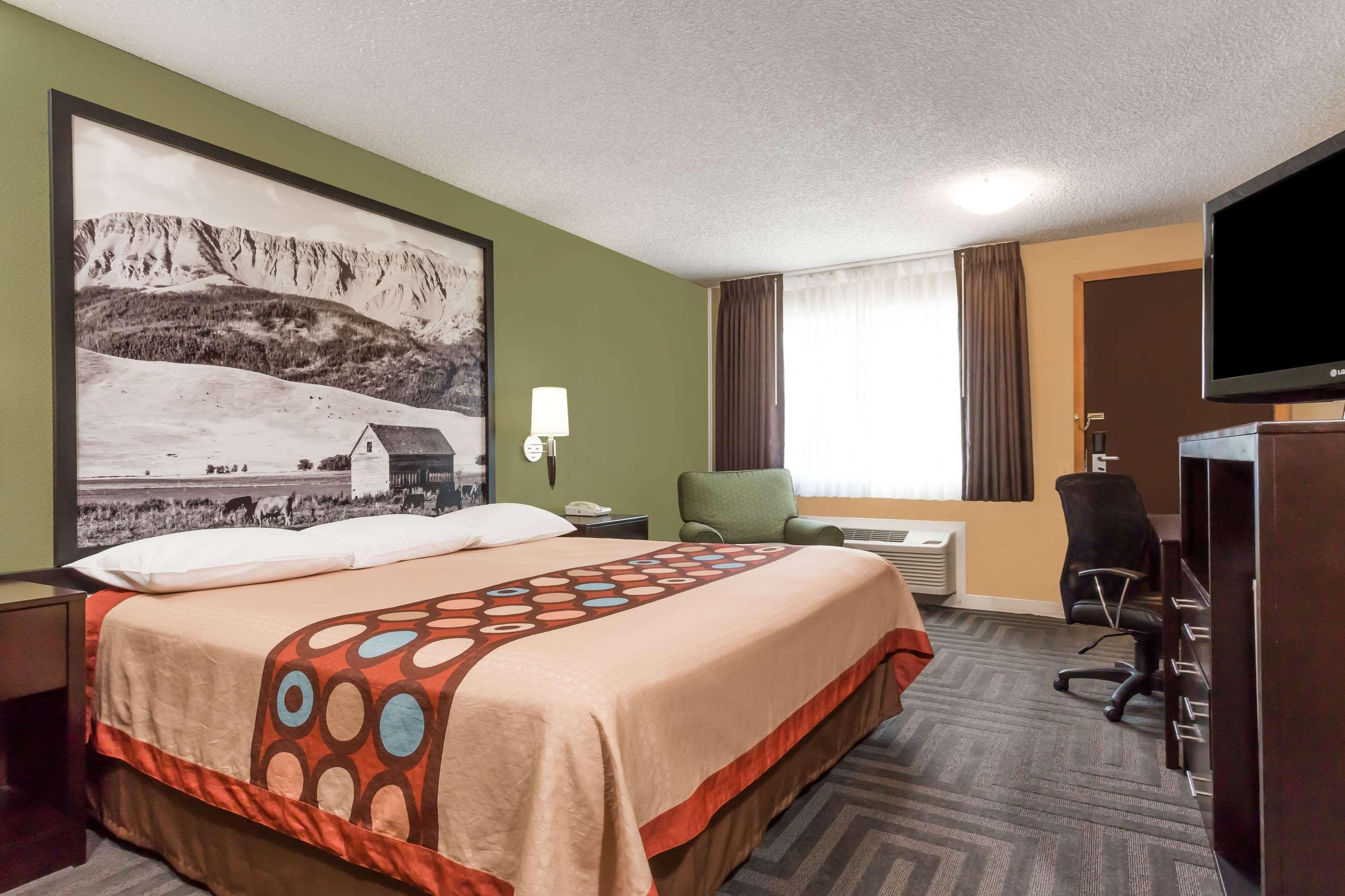 Super 8 By Wyndham Lagrande Otel La Grande Dış mekan fotoğraf